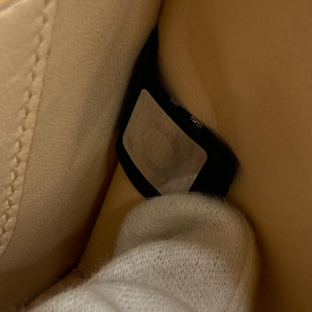 Używana torebka na ramię BVLGARI Różowa skóra Kobiety