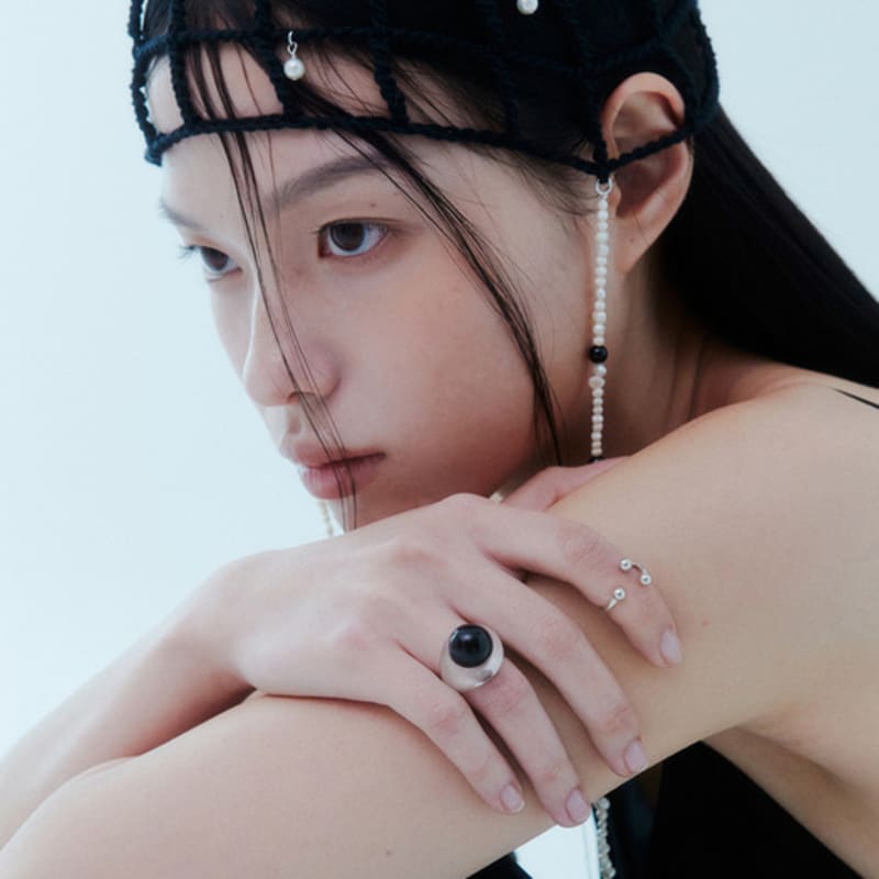 lowool Black frog eye ring