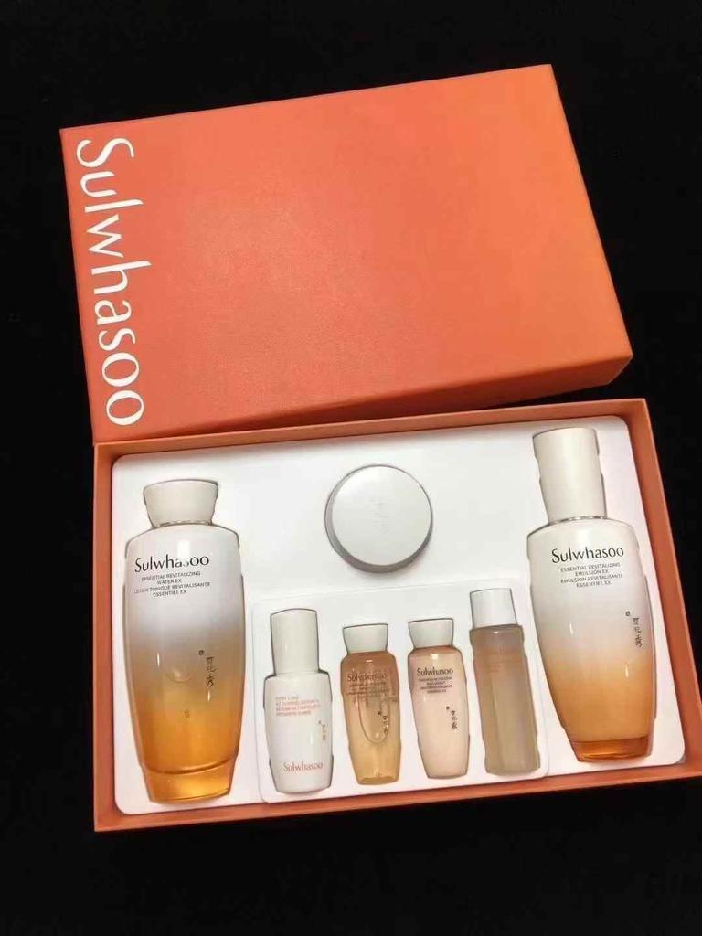 Sulwhasoo First Care Activating Serum 7-Piece Gift Set Hydrating Anti-Aging Nourishing Korean Skincare Kit