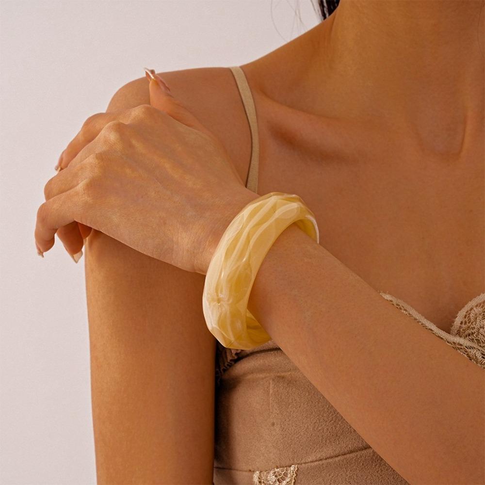 Boho Acrylic Bangle Exaggerated Retro Hand Ring Simple Round Wide Bracelet  Women