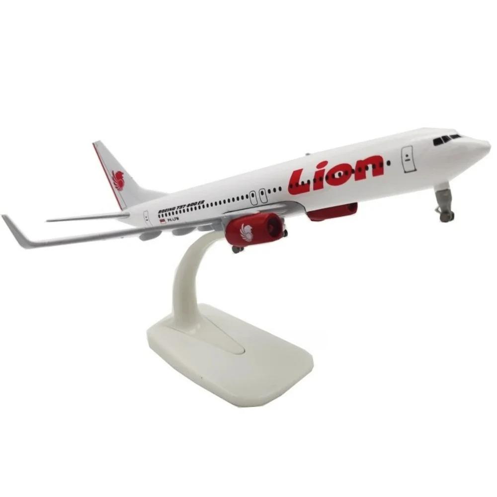 Scale 1/400 Model Airplane Air LION B737 Replica Aircraft Metal Miniature Plane with Wheels Collection Gift Souvenir Plane Toy