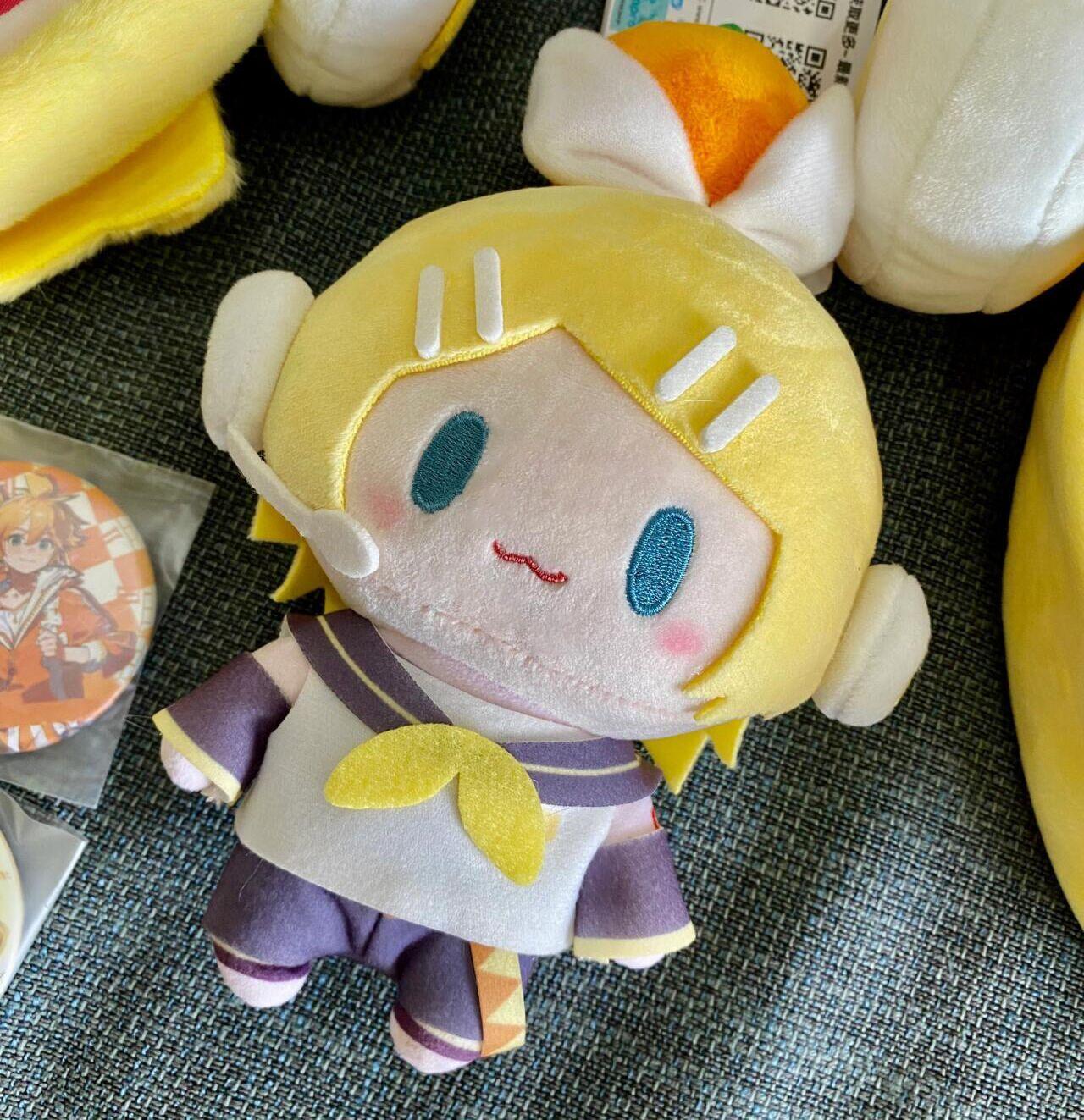 Peluche Hatsune Miku Porte-clés Kagamine Len Rin Charme de sac à dos Périphérique d'anime Mignonne Poupée en peluche Décoration de sac Cadeaux d'anniversaire