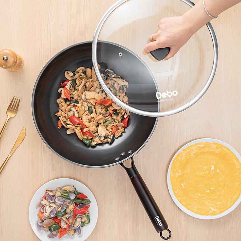 

Debo Kairuis Non-stick Iron Wok