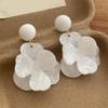Elegant Flower Earrings Women Pendant Earrings Comfortable Wear Ear Jewelry Suitable for Daily and Formal Occasions Wear