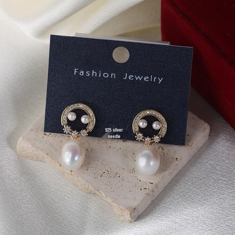 Natural Freshwater Pearl Stud Earrings with Zircon Inlay and Copper Gold-Plated 925 Silver Needle