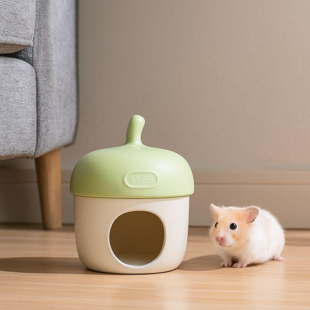 Unique Acorn Hamster Ice Cage Cute Cooling Ceramic Nest Dodge House Decorative Hamster House Oversized Golden Bear