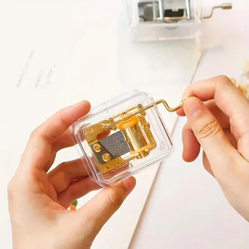 1pc Mini Creative Acrylic Material Transparent Hand Windup Metal Movement Octave Box Music Box, Friend Couple Birthday Gift