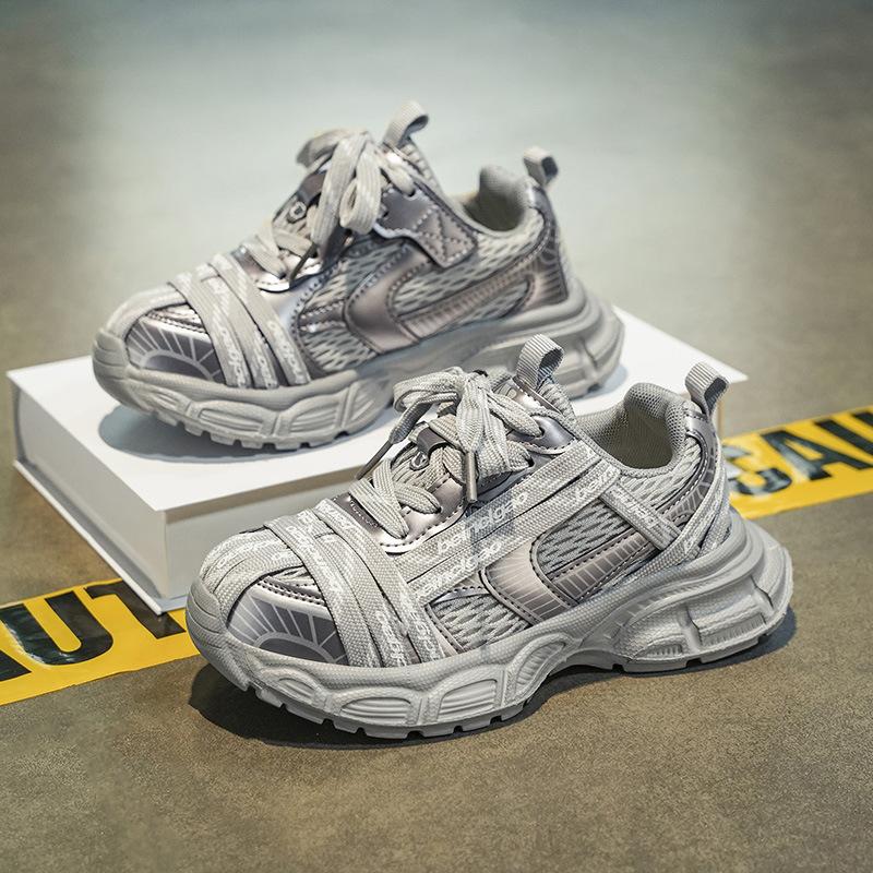 Hong Kong style children's strap dad shoes 2025 spring and autumn new design sense boys Korean version of student sports running shoes