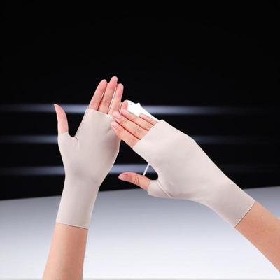 Accessoarer – Handskar & Vantar