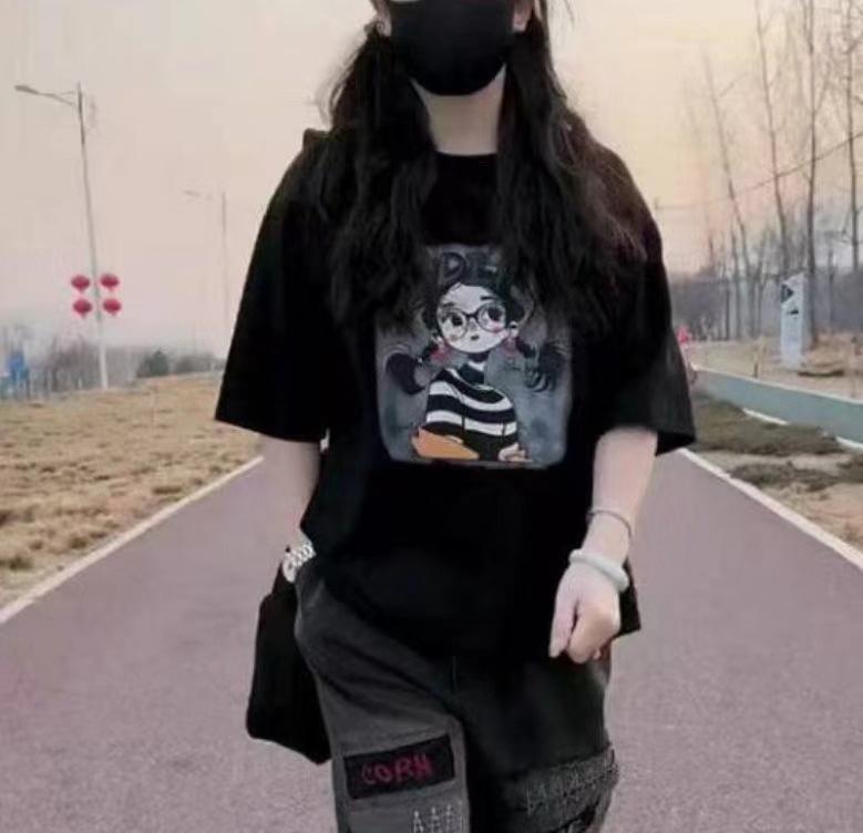 Damen Locker Geschnittenes T-Shirt mit Cartoon-Mädchen-Print, Kurzarm - 2025 Sommer Casual Rundhals-Oberteil