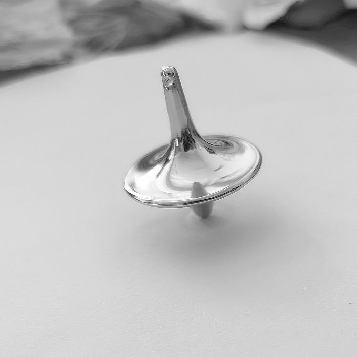 Inception Movie Metal Gyro Decompression Pendant - Creative Rotating Toy Gift for New Year & Christmas