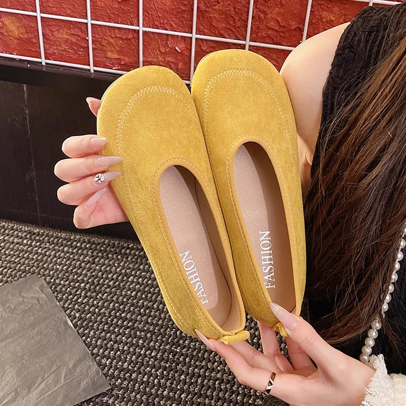 Fashion 2025 Autumn New Casual Flat Women's Shoes Scrub Leather Slip-on Slip-on Feet Soft Sole Versatile Maternity Single Shoes