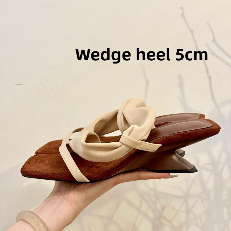 Summer New Fashionable and Versatile Niche Design Sense Retro Wedge Sandals Square Toe Open Toe High Heel Sandals and Slippers