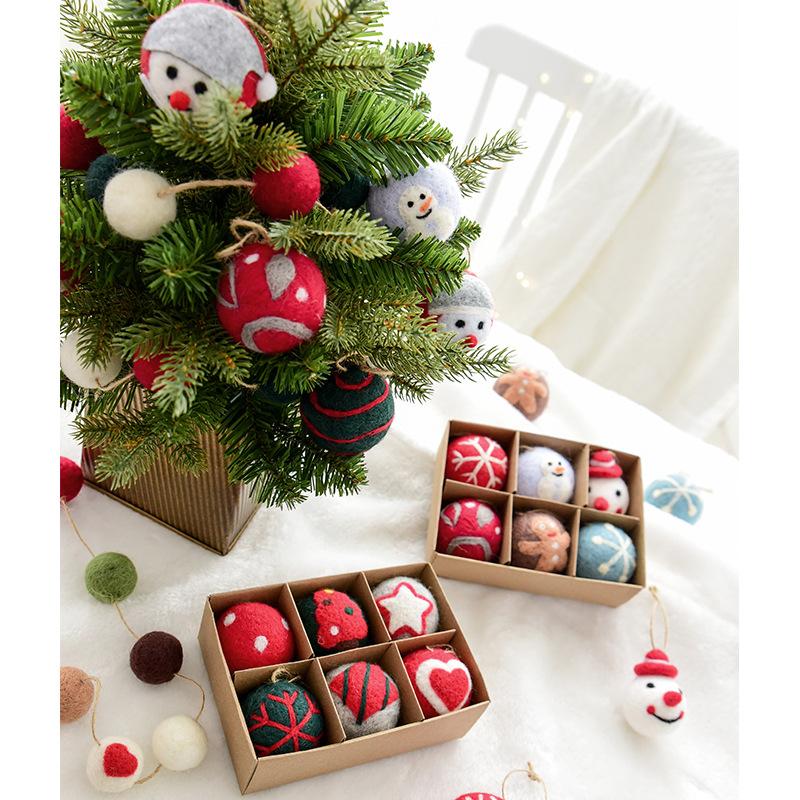 INS Snowflake Christmas Tree Decorative Ball Wool Felt DIY Material Small Pendant Christmas Decorations Holiday Atmosphere Props