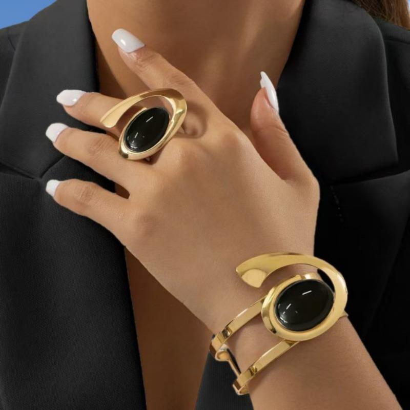 Personality exaggerated necklace high-end geometric E-shaped stud necklace bracelet ring jewelry set
