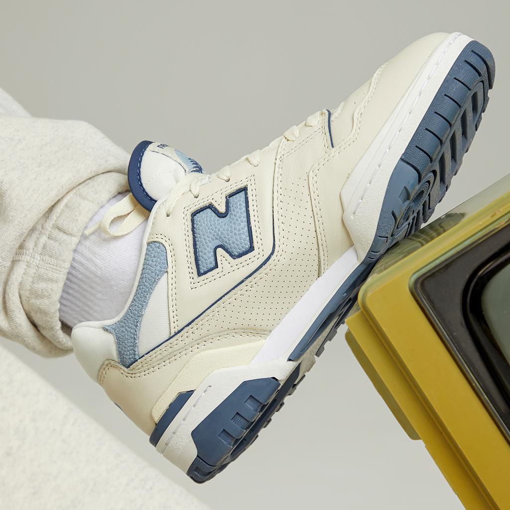 New Balance 550 Beige Vintage Indigo Unisex Sneakers Cream White BB550PLA