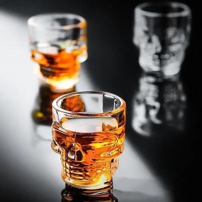 1/2 Stück Totenkopf SGlasbecher Kreativer Klarer Kristallweinglas Likör Whisky Wodka Bierkrüge für Party Bar Halloween Geschenke für den täglichen Gebrauch