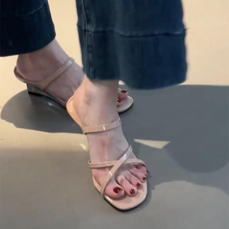 Fashion 2025 New Fashion French Wedge Crossover Slipper Open Toe Temperament High Heel Sandals for Women Elegant Slippers