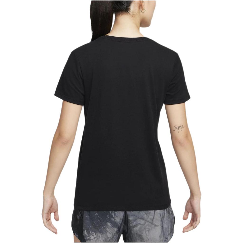 Nike T Shirts Women's Black Crew Neck Moderate Straight Fit FQ4988-010