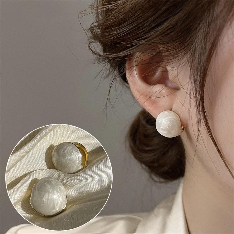 Geometrische Minimalistische Retro Damen Runde Kugel Ohrklemmen - Trendige Nischendesign Ohrringe