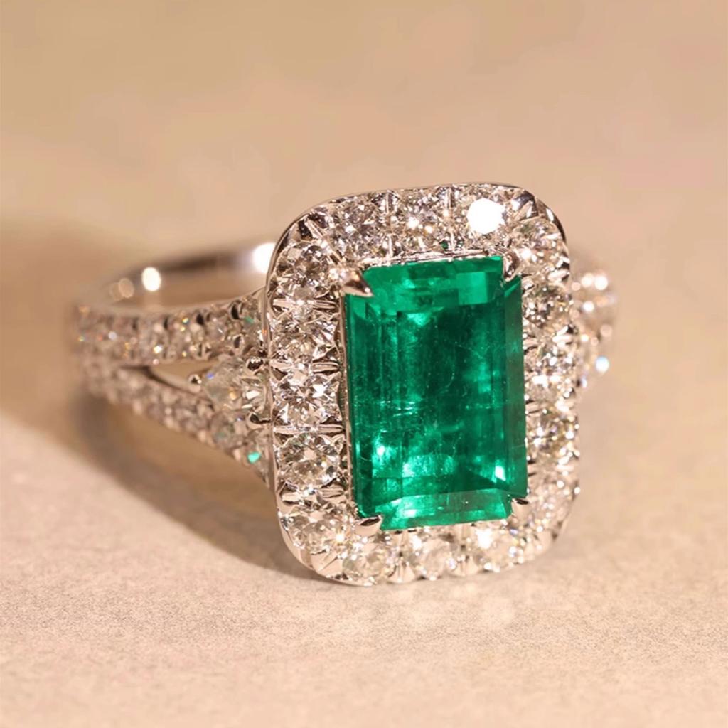 Light luxury retro emerald ring for women, creative square zircon ring, wedding anniversary gift