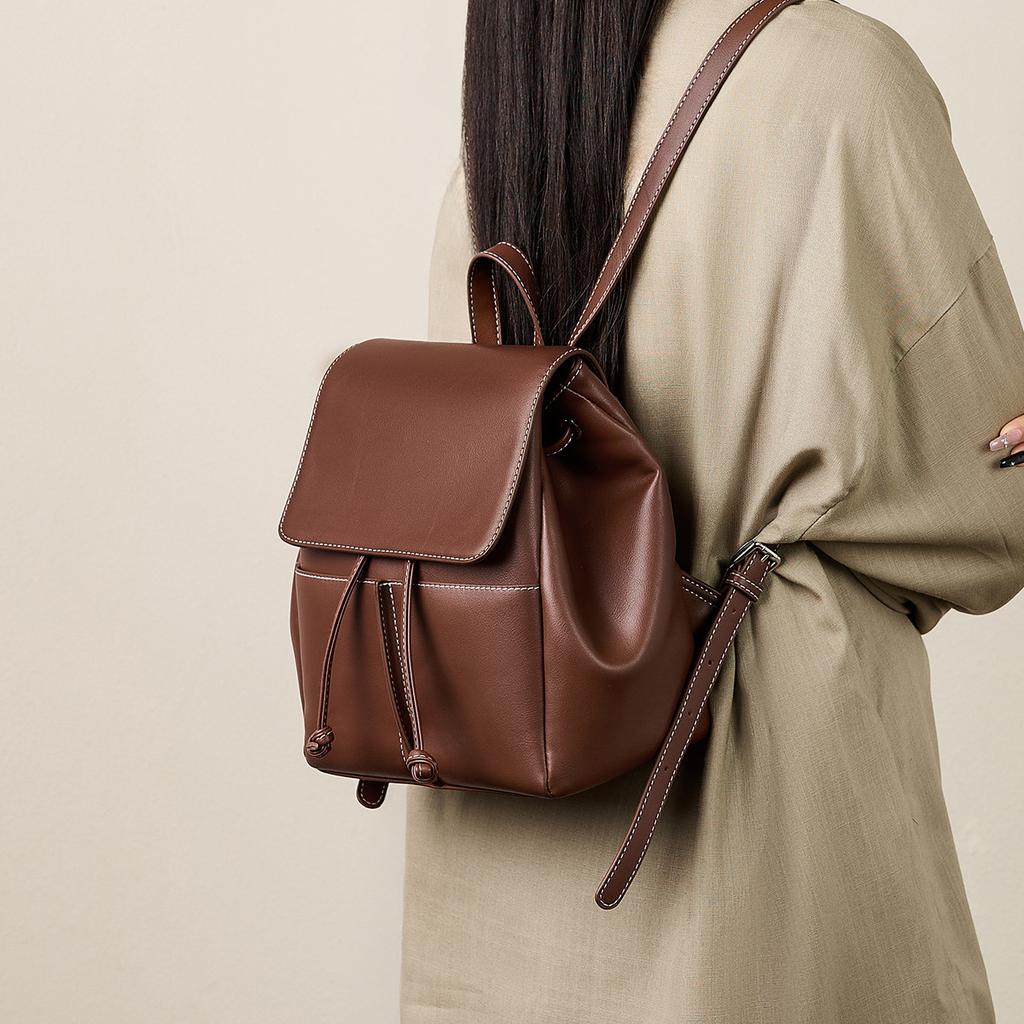 2025 New Fashion Genuine Leather Texture Backpack Casual Versatile Large Capacity Commuting Outdoor Travel Backpack Double Shoulder Bag