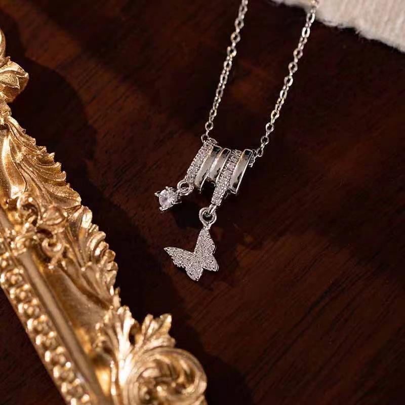 Simple Fashion Titanium Steel Women's Necklace - Non-fading, Luxurious, Versatile, Korean Style Clavicle Chain