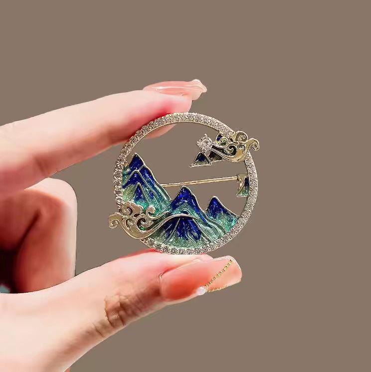 

Ретро литературные и художественные горы и реки брошь темперамент модный свет роскошь высокое чувство изысканный булавка ниша универсальный анти-свет