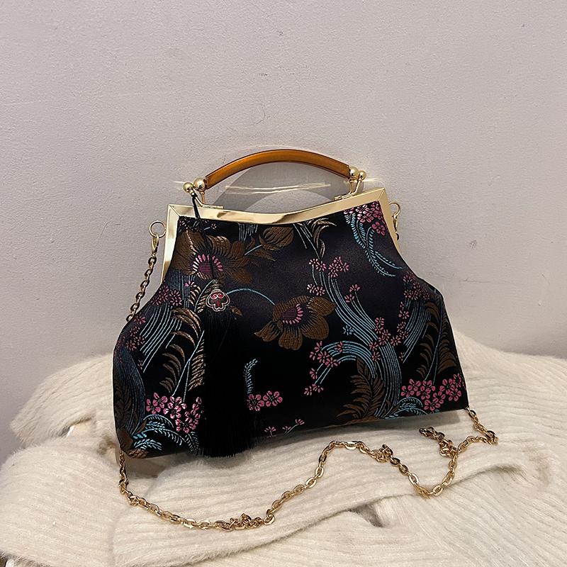 Chinese Embroidered Ladies Handbag New Style Single Shoulder Chain Crossbody Bag Women's Backpack for Evening Events