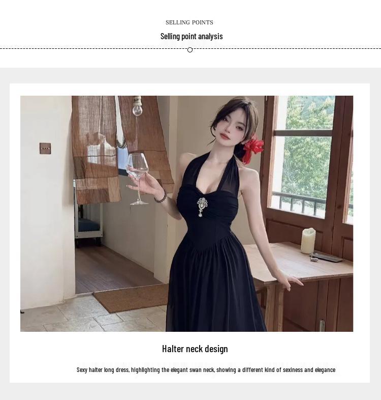 Luxuriöses plissiertes High-Waist-Neckholder-Netzkleid mit offenem Rücken