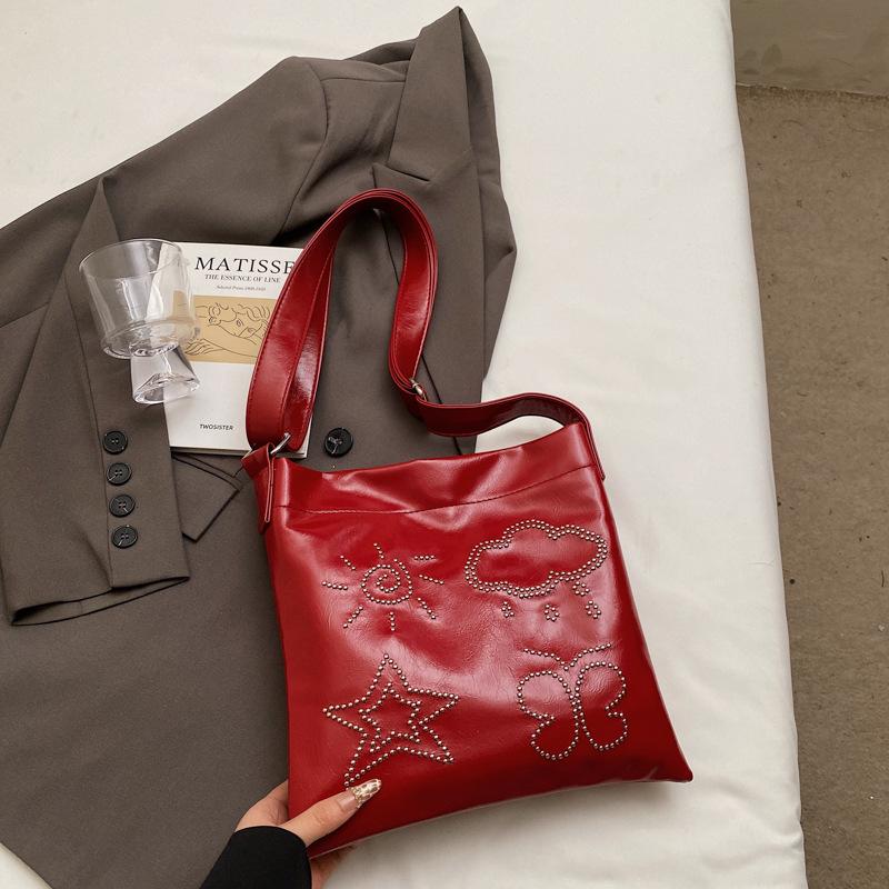 

Niche foreign style bag women s model 2025 autumn new trend line fashion casual shoulder bag large capacity messenger bag бордовый