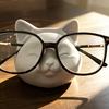 Glasses Holder Stand for Desk Cute Cat Face Eyeglasses Holder Resin Sunglasses Display Rack for Nightstand Home Office Desk Decor