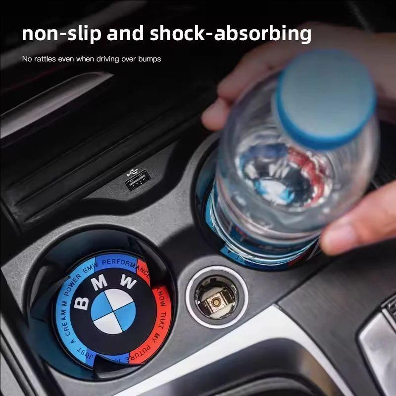 2 Stück Auto Wasserbecher Flaschenhalter Anti-Rutsch Wasserdichte Matte / Aufkleber Für BMW M E46 E39 E90 E36 E60 E34 E30 F30 G20 X1 X2 X3 X5 hkvr74