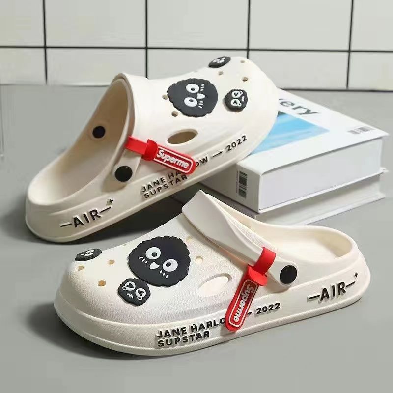 New hole shoes men's summer wear versatile trend soft sole non-slip wear trend beach nurse couple baotou