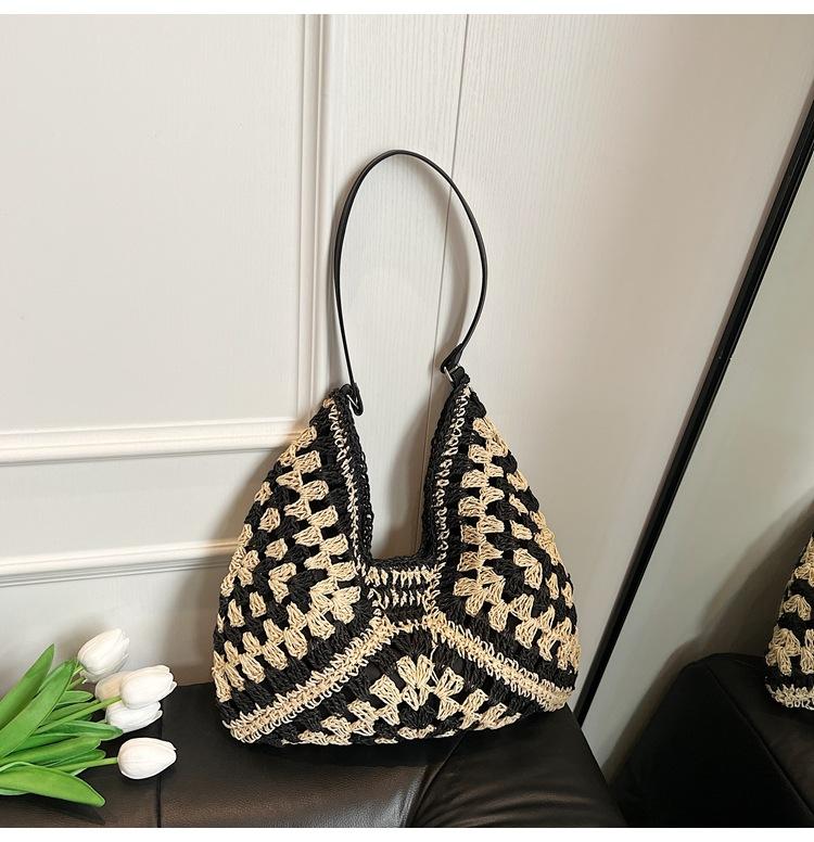 

New fashion armpit bag woven retro portable shoulder bag hand carry armpit bag чёрный