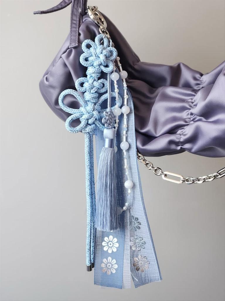 Maehwa Knot & Ramie Daenggi Norigae Keyring – Traditional Korean Accessory Charm