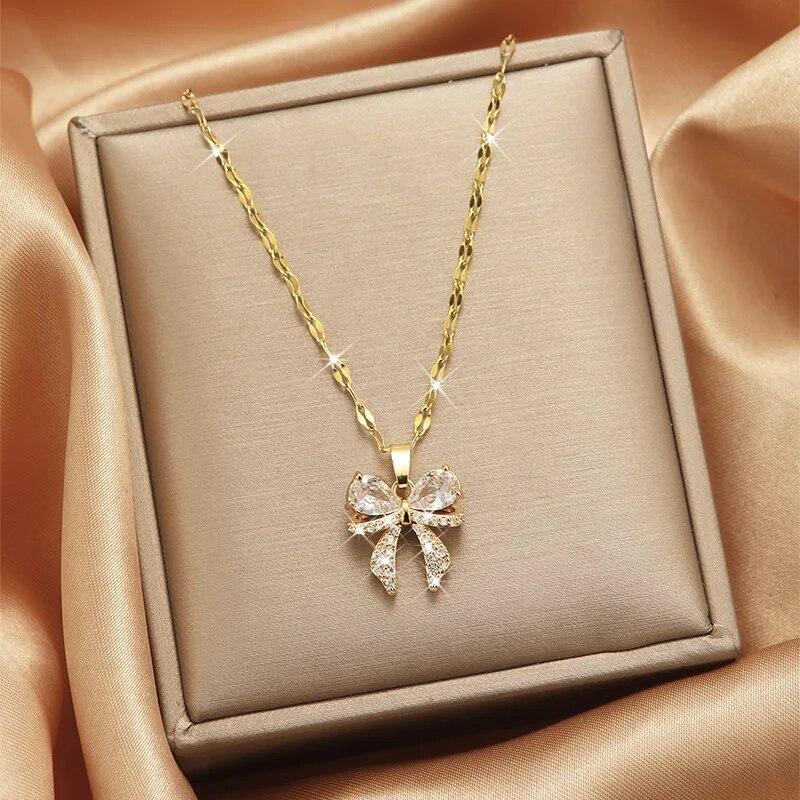 1pcs Gold Butterfly Series Copper Encrusted Zircon Pendant Titanium Steel Chain Simple And Elegant Necklace