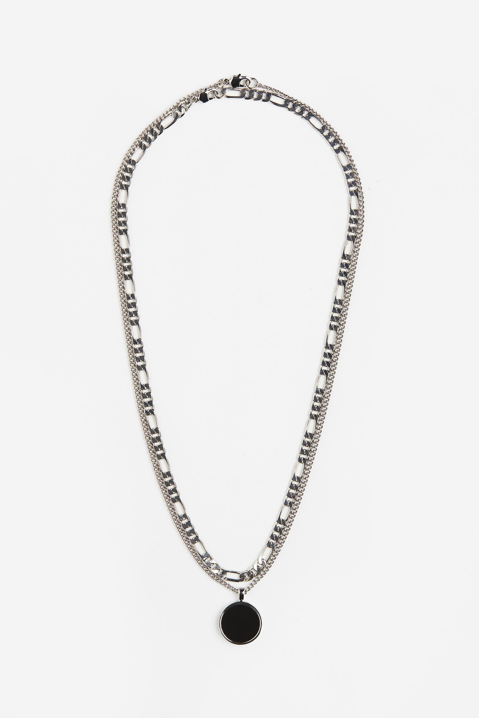 

2 пары ожерелий