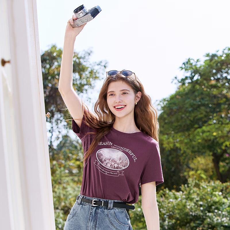 Betu Women's Round Neck Art Print Short Sleeve T-Shirt