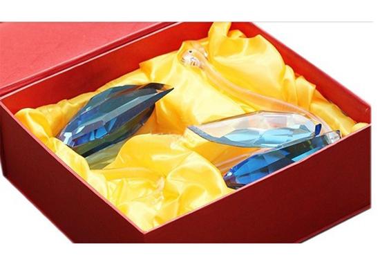 Bunte sandgestrahlte Kristallschwanfigur Geschenke für Hochzeitstag und Weihnachten Tierdesign Heimdekoration