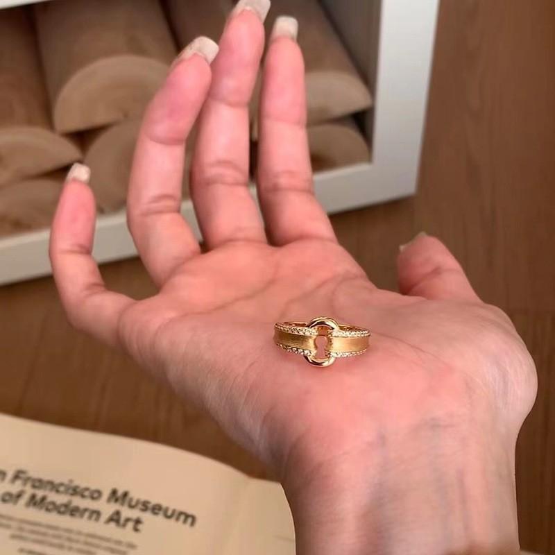 Golden Flower Butterfly Ring Women's Niche Light Luxury High Sense Versatile Open Ring Index Finger Ring New Jewelry