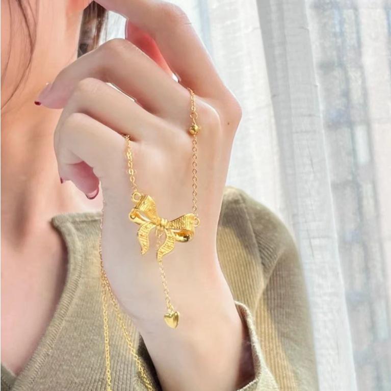 Zhou Family Retro Gold Necklace with Bow Tassel and Heart Clavicle Chain