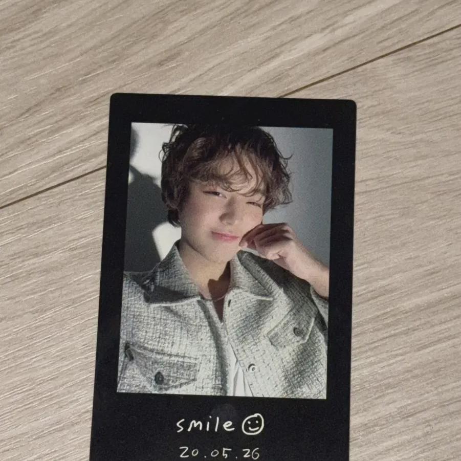 

Park Ji Hoon Photocard