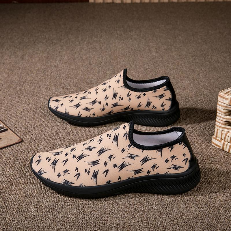 Fashion Outdoor Men Sneakers Walking Shoes Mesh Low Top Casual Shoes Lightweight Breathable Running Shoes Slip on EVA Sole EU 39-47