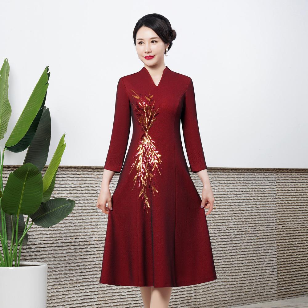 

Hongyun Spring 2022: Retro Embroidery Wide-Hem Fashion for Middle-Aged and Elderly Women - Wedding Mother s Outfit L