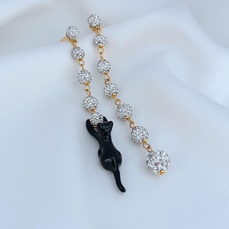 

Elegant Zircon Kitten Earrings - Round Ball Design