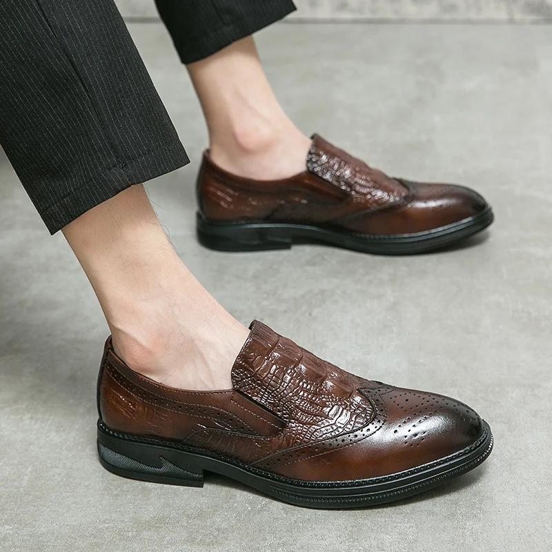 New Crocodile Vintage Men Shoes Formal Dress Casual Leather Shoes Business Wedding Loafers Designer Brogue Office Shoes