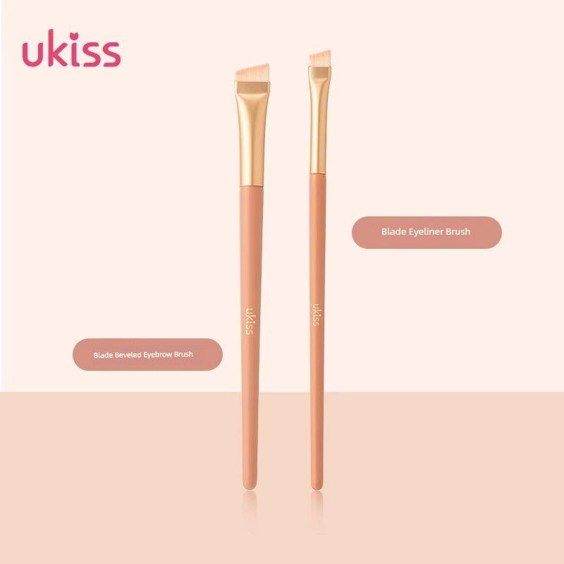 Ukiss Fan-Shaped Oblique Head Repair Sickle Eye Countour Brush