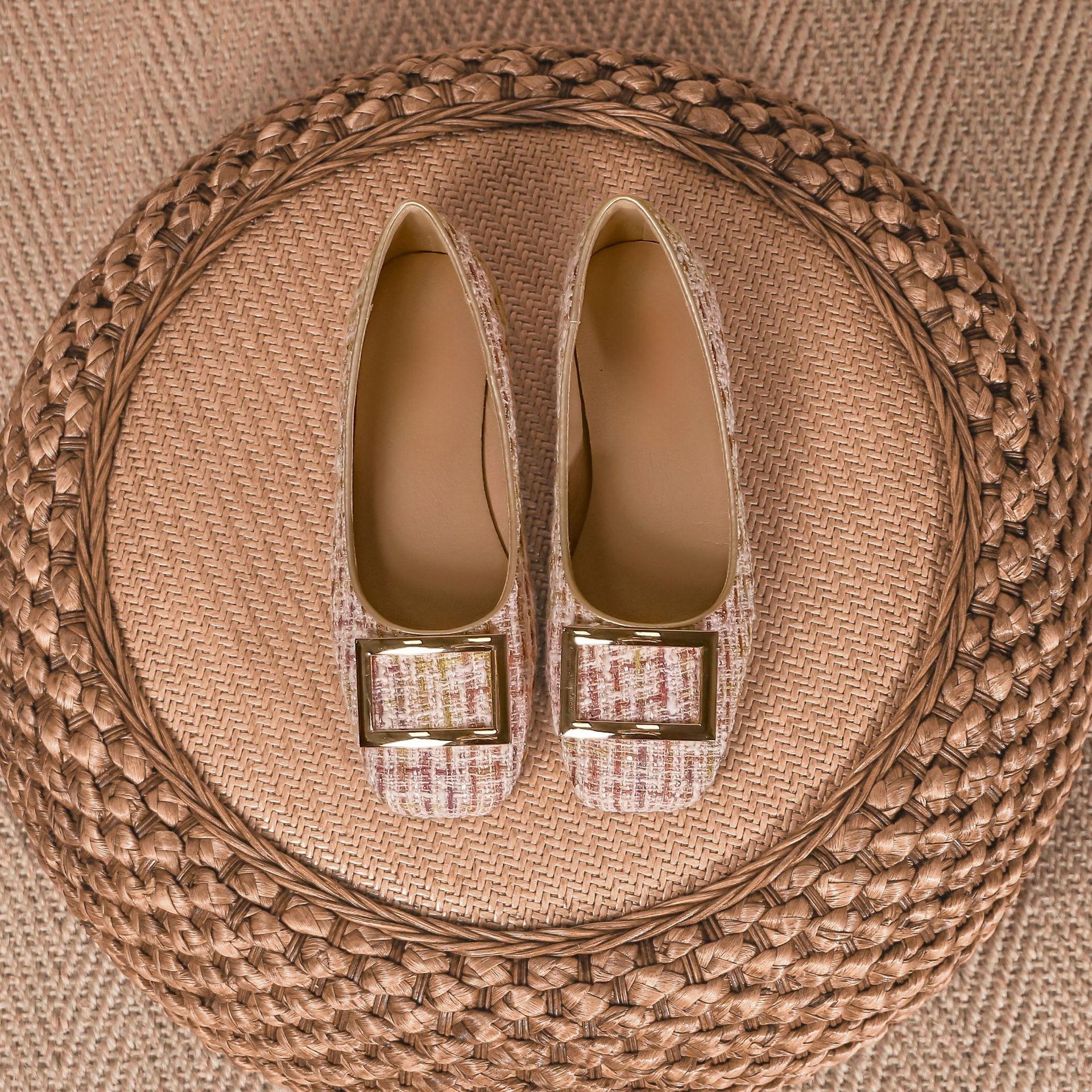 

Женская обувь Хуэйчжоу мягкая подошва не устает, удобная для ног, универсальные балетки с квадратной пряжкой, повседневная универсальная обувь на толстом каблуке, одинарная с 39 розовый