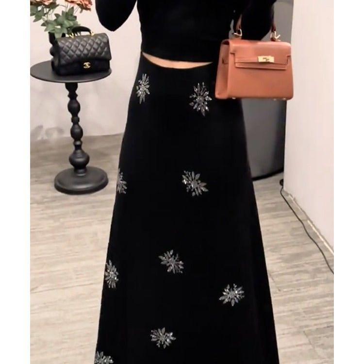 2025 Autumn French Design Black A-line Rhinestone Drape Skirt - Women's Slimming, Versatile, Long Half-Skirt
